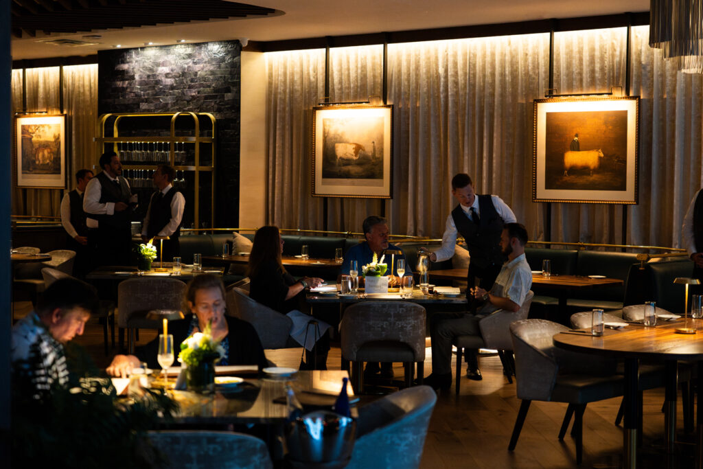 14 Prime dining room